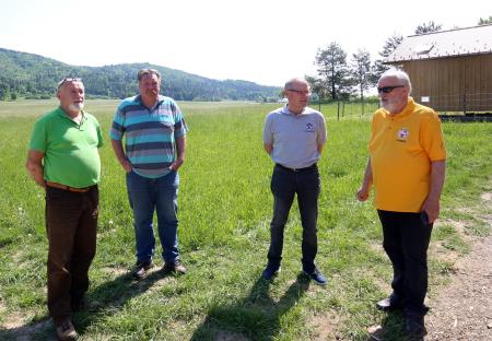 OTVORITEV IN PREDAJA ČEBELJNJAKA 07 FOTO LJUBO VUKELIČ